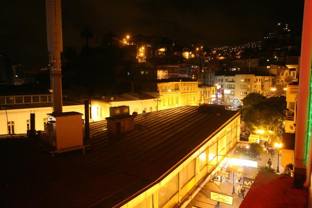 Hotel Puerta De Alcala Valparaiso Exterior photo